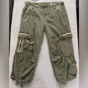 DA-NANG Silk Cotton Blend Cropped Capri Cargo Pants in Olive Green Size Small
